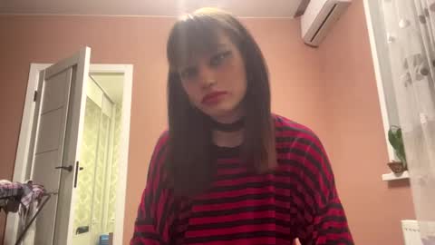 Kira online show from April 2026 05:19:02 PM