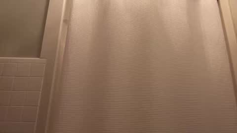 Snapshot of shark1865 chatting on February 2025 10:15:02 PM shark1865 online show from February 2025 10:15:02 PM