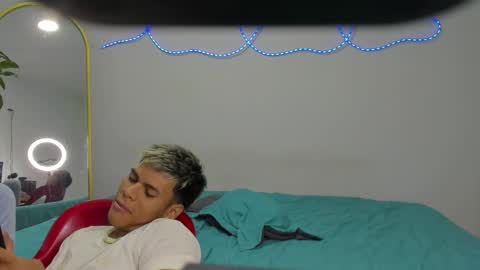 shark_boy21 online show from January 2026 03:09:02 AM