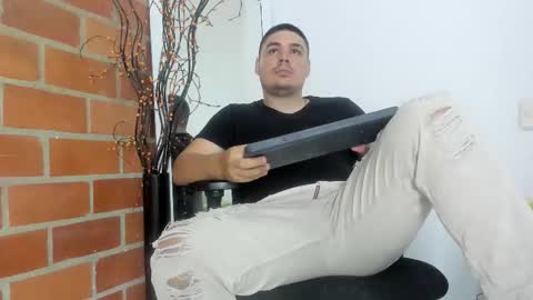 jhon deibyd online show from February 2026 12:49:01 AM