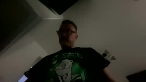 Snapshot of sharksboy16 chatting on September 2025 05:34:01 AM Sharksboy online show from September 2025 05:34:01 AM