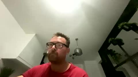 Snapshot of sharksboy16 chatting on October 2025 04:02:01 AM Sharksboy online show from October 2025 04:02:01 AM