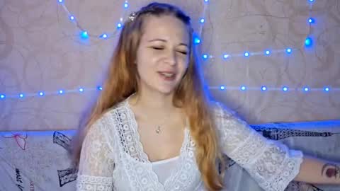 Snapshot of sharlalaskin chatting on October 2025 06:36:02 AM Annie online show from October 2025 06:36:02 AM