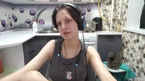 Snapshot of sharleenyodis chatting on July 2026 06:25:02 PM Sara online show from July 2026 06:25:02 PM