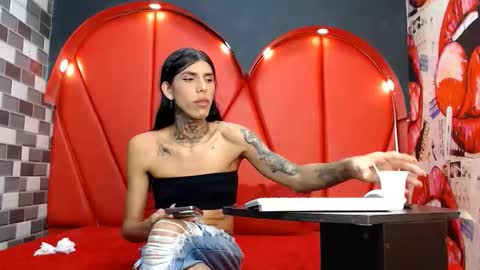 Snapshot of sharon_allan chatting on May 2026 12:33:01 PM Sharon online show from May 2026 12:33:01 PM