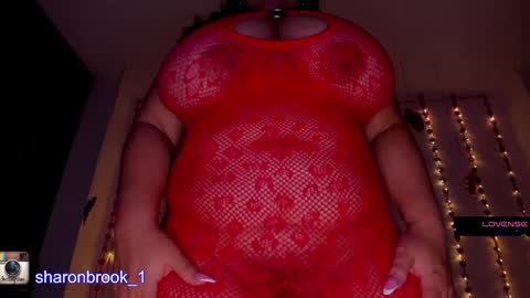 Snapshot of sharon_brook chatting on December 2024 06:56:02 AM sharon_brook online show from December 2024 06:56:02 AM