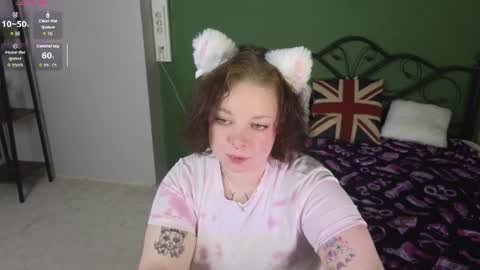 Snapshot of sharon_coxxx chatting on June 2026 01:15:01 AM Sharon online show from June 2026 01:15:01 AM