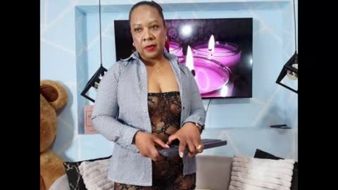 Snapshot of sharon_noa chatting on May 2026 02:45:01 PM Sharon Noa online show from May 2026 02:45:01 PM