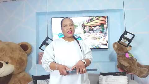 Snapshot of sharon_noa chatting on May 2026 02:23:01 PM Sharon Noa online show from May 2026 02:23:01 PM