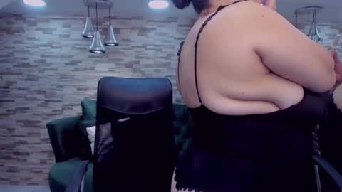 Snapshot of sharon_titts chatting on September 2025 01:13:02 PM sharon online show from September 2025 01:13:02 PM