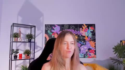 Sharon online show from February 2025 05:01:02 PM