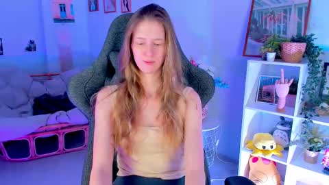 Sharon online show from March 2025 07:21:02 PM