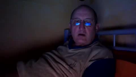 Peter online show from March 2025 09:40:02 PM