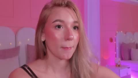 Shantall online show from February 2026 06:13:01 AM