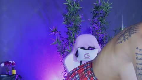 Snapshot of shayblonde chatting on December 2024 11:10:02 PM shayblonde online show from December 2024 11:10:02 PM