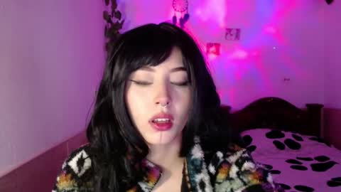 Shayla 3 online show from December 2025 10:34:02 AM