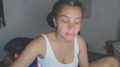 Snapshot of shayna_cute chatting on June 2026 02:49:02 AM Shayna online show from June 2026 02:49:02 AM