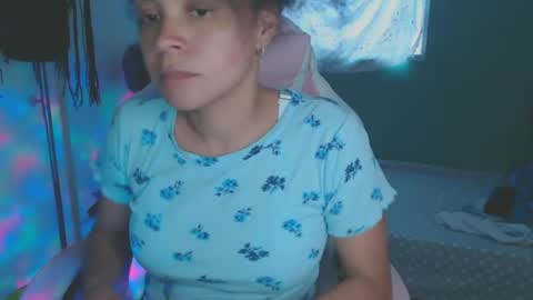Shayna online show from July 2026 10:57:02 PM