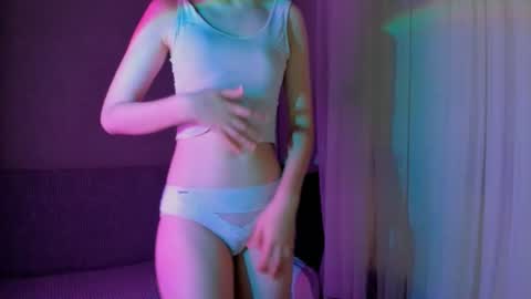 Snapshot of she_angell chatting on June 2026 01:42:02 PM Anny online show from June 2026 01:42:02 PM