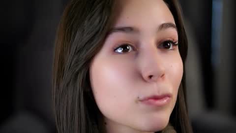 Tessa online show from October 2025 02:43:02 AM