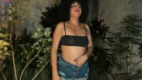 sheeylopez online show from November 2025 03:26:02 AM