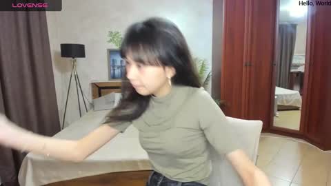 Snapshot of sheilafreman chatting on December 2024 04:33:02 AM Sheila online show from December 2024 04:33:02 AM