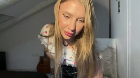 Lilith online show from May 2026 07:40:02 PM