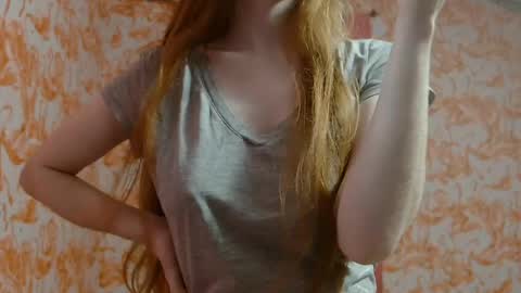 Snapshot of shelikessoymilk chatting on June 2026 01:52:01 AM Erika online show from June 2026 01:52:01 AM