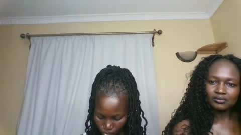 shelzee online show from October 2025 05:44:02 PM
