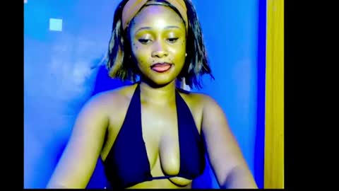 Snapshot of shena_xnomy chatting on June 2026 06:38:02 AM Favour online show from June 2026 06:38:02 AM