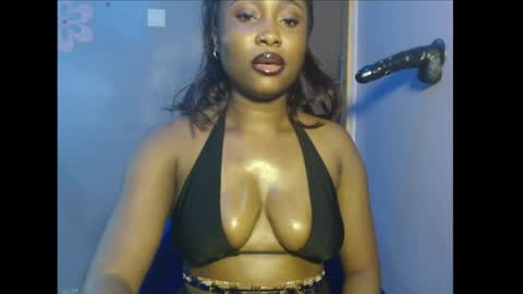 Snapshot of shena_xnomy chatting on July 2026 07:23:02 AM Favour online show from July 2026 07:23:02 AM