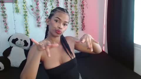 Shenna online show from October 2025 08:50:02 PM
