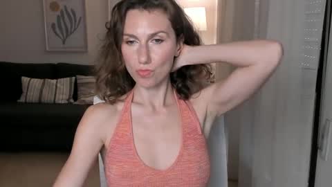 Snapshot of shesleepsnaked chatting on February 2025 04:21:02 PM shesleepsnaked online show from February 2025 04:21:02 PM