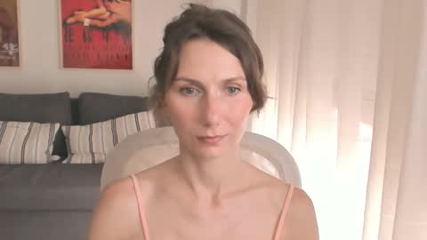 Snapshot of shesleepsnaked chatting on September 2025 03:36:01 PM shesleepsnaked online show from September 2025 03:36:01 PM