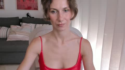 Snapshot of shesleepsnaked chatting on September 2025 01:57:02 PM shesleepsnaked online show from September 2025 01:57:02 PM