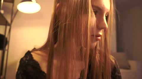 Nika online show from January 2025 05:06:01 PM