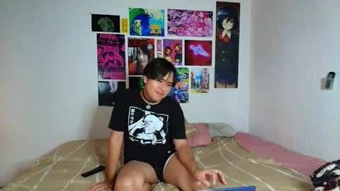 Snapshot of shinji18 chatting on December 2024 02:22:02 AM Shinji online show from December 2024 02:22:02 AM