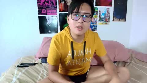 Snapshot of shinji18 chatting on February 2025 01:16:02 AM Shinji online show from February 2025 01:16:02 AM