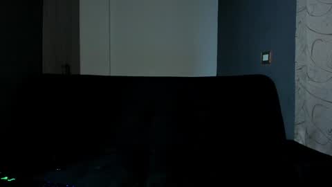 Elliot online show from February 2025 11:48:01 PM