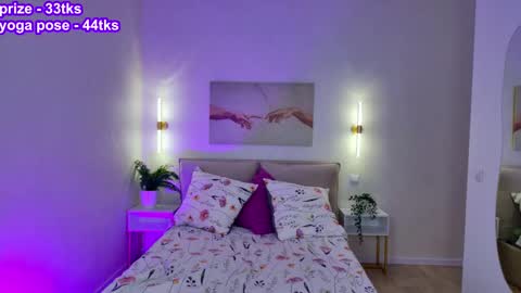 Snapshot of shiny_bell chatting on November 2025 12:38:02 PM Bell 3 Next broadcast online show from November 2025 12:38:02 PM