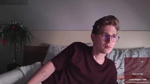 Snapshot of shirizo chatting on January 2026 09:42:01 PM Matthew online show from January 2026 09:42:01 PM