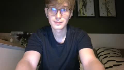 Snapshot of shirizo chatting on February 2026 08:25:01 PM Matthew online show from February 2026 08:25:01 PM