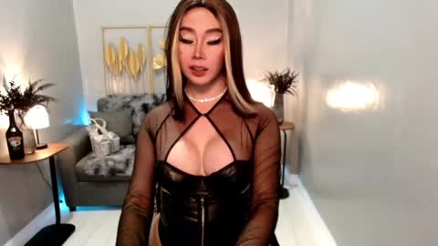 Snapshot of shivvariana_manflayer chatting on March 2025 10:00:02 AM WET AND WILD YHANNA online show from March 2025 10:00:02 AM