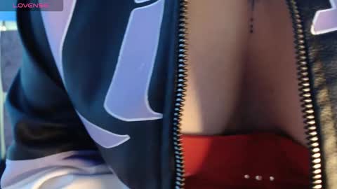 Shizuka online show from November 2025 03:50:01 AM