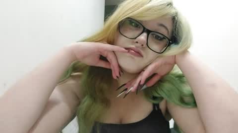 Snapshot of shondrapisani chatting on June 2026 09:09:01 PM shondrapisani online show from June 2026 09:09:01 PM