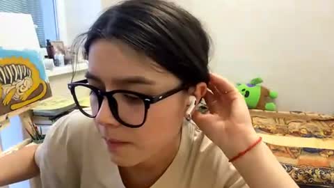 Marie online show from July 2026 01:59:01 PM