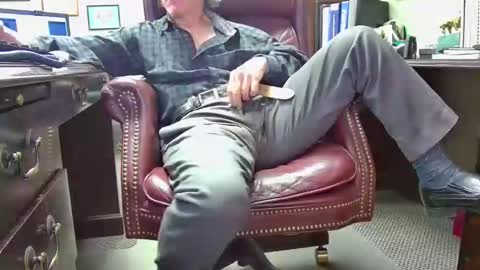 nikolas send dm for an appointment online show from January 2026 01:48:02 PM