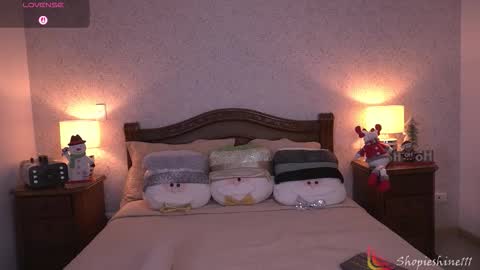 Sophie online show from December 2025 01:46:02 AM