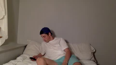 shortiesn40s online show from October 2025 04:20:02 AM