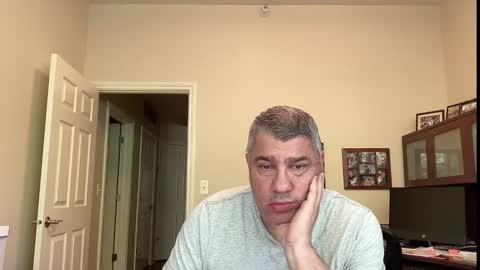 Chicago Guy online show from September 2025 06:42:01 PM